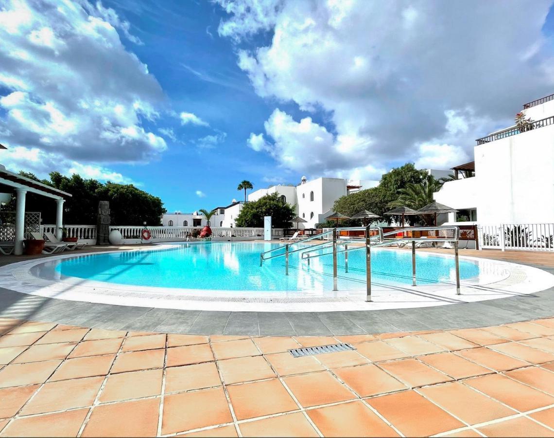 Enigma Lägenhet Costa Teguise Exteriör bild