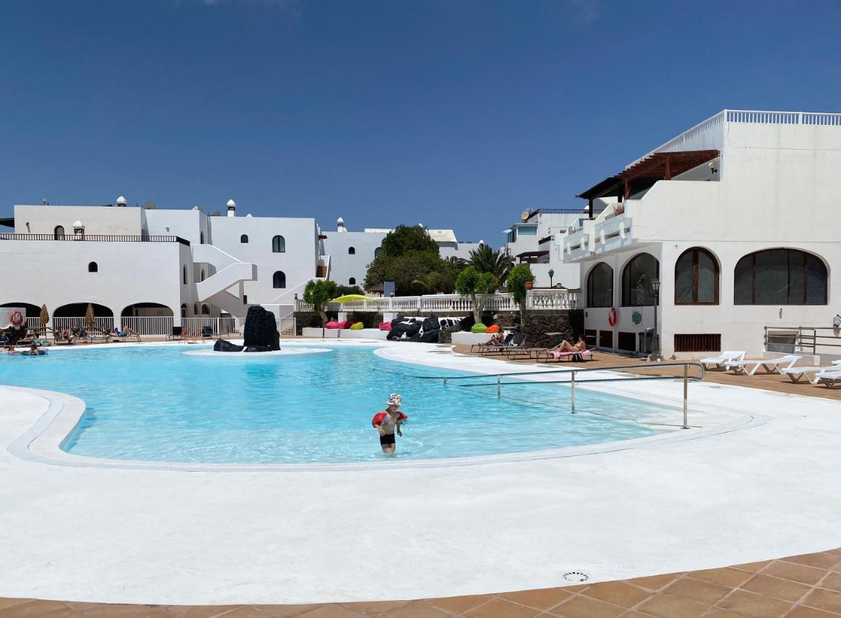 Enigma Lägenhet Costa Teguise Exteriör bild